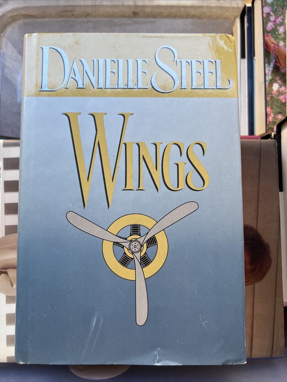 Wings by Danielle Steel (1994, Hardcover)